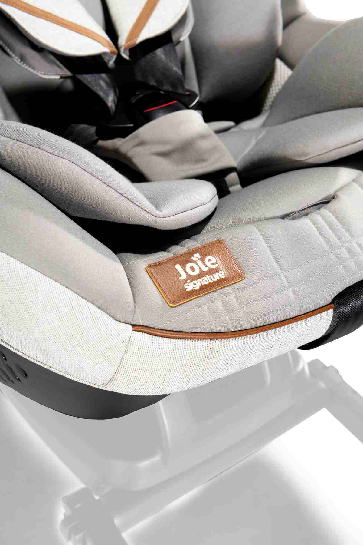 Joie i-Quest R Signature  i-Size Reboarder- Details